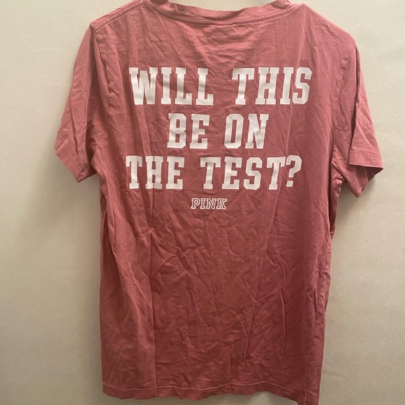 ‼️ 2 for $10 ‼️Victoria Secret PINK College tshirt - Picture 4 of 4